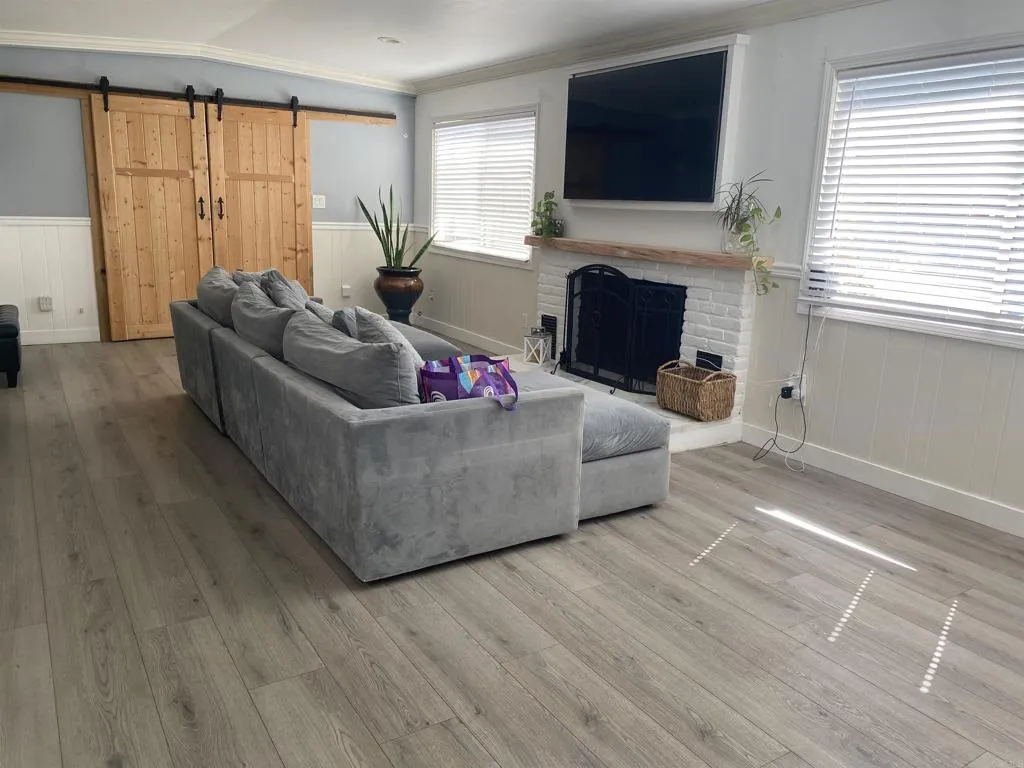 https://cdn.realtyfeed.com/cdn/127/306520660/fccc7a7de9ce7e4165e37d08aee635a6.webp