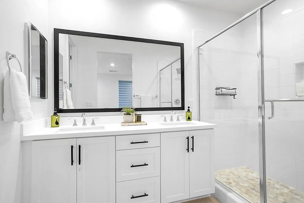 https://cdn.realtyfeed.com/cdn/127/306520673/42b470dd045a73657ecf87a5fd4a6f96.webp