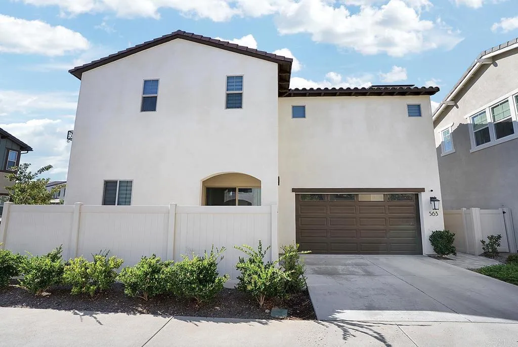 https://cdn.realtyfeed.com/cdn/127/306520673/51567cad72ec0447e0bf051154c26361.webp