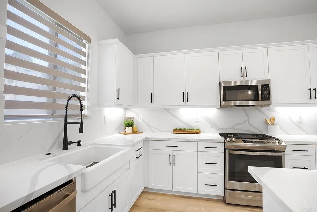 https://cdn.realtyfeed.com/cdn/127/306520673/c50fc5a9c1901042a277f1e114e81fdd.webp