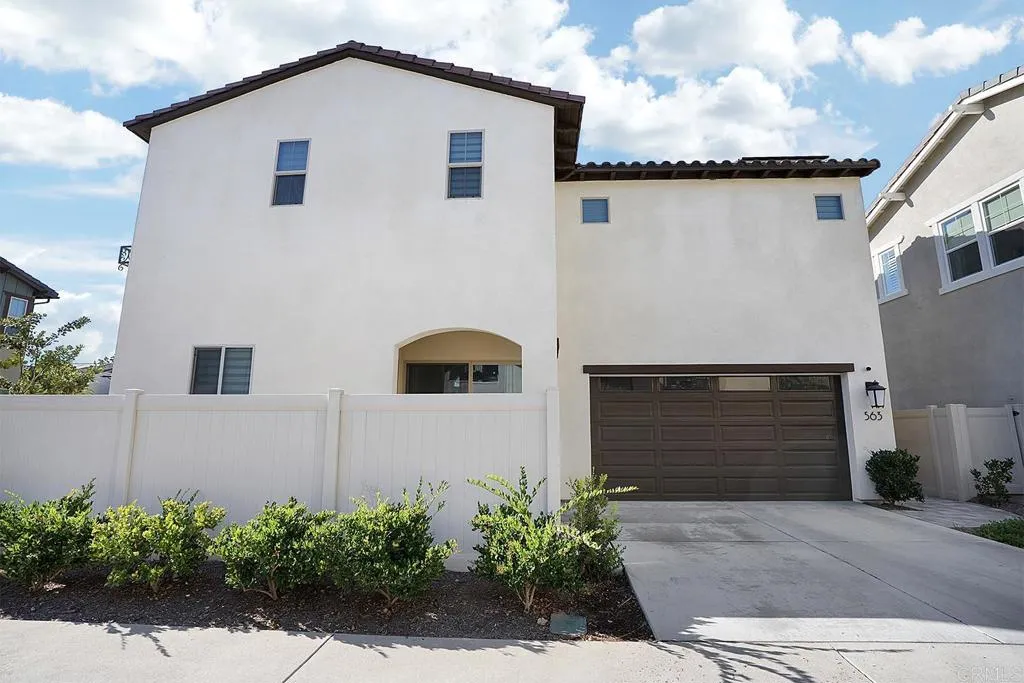 https://cdn.realtyfeed.com/cdn/127/306520673/e0e5b3ea88f213e6c711c2d02b46dd71.webp