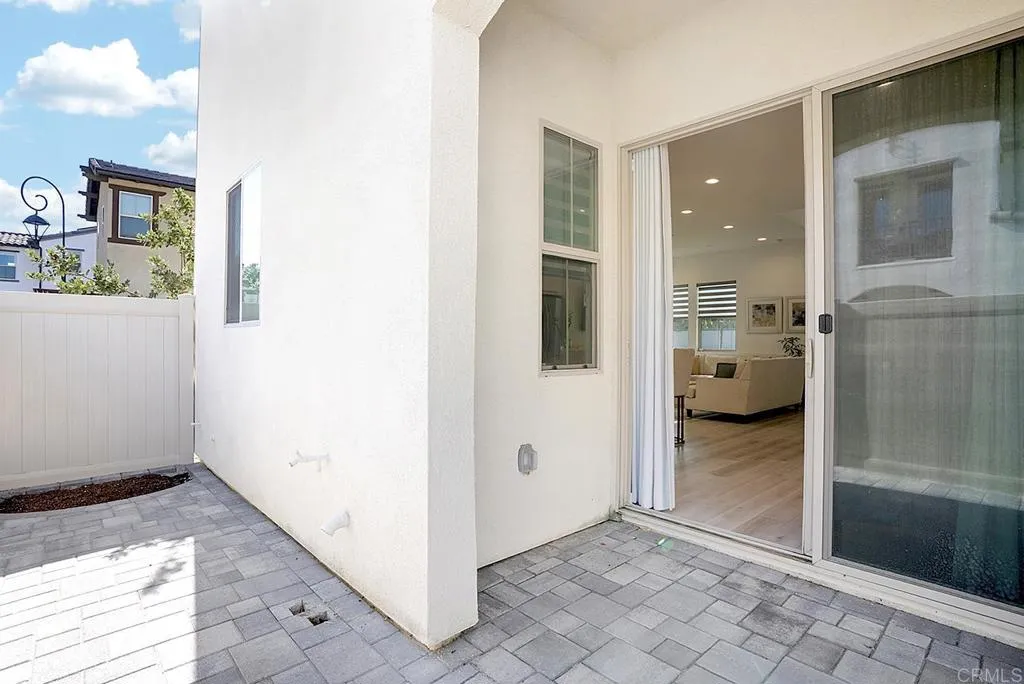 https://cdn.realtyfeed.com/cdn/127/306520673/f65ab5b71a7f74993094d4fd6eb7c692.webp
