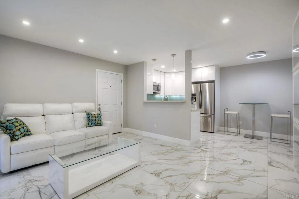 Photo #6: NDP2508097 Listing 