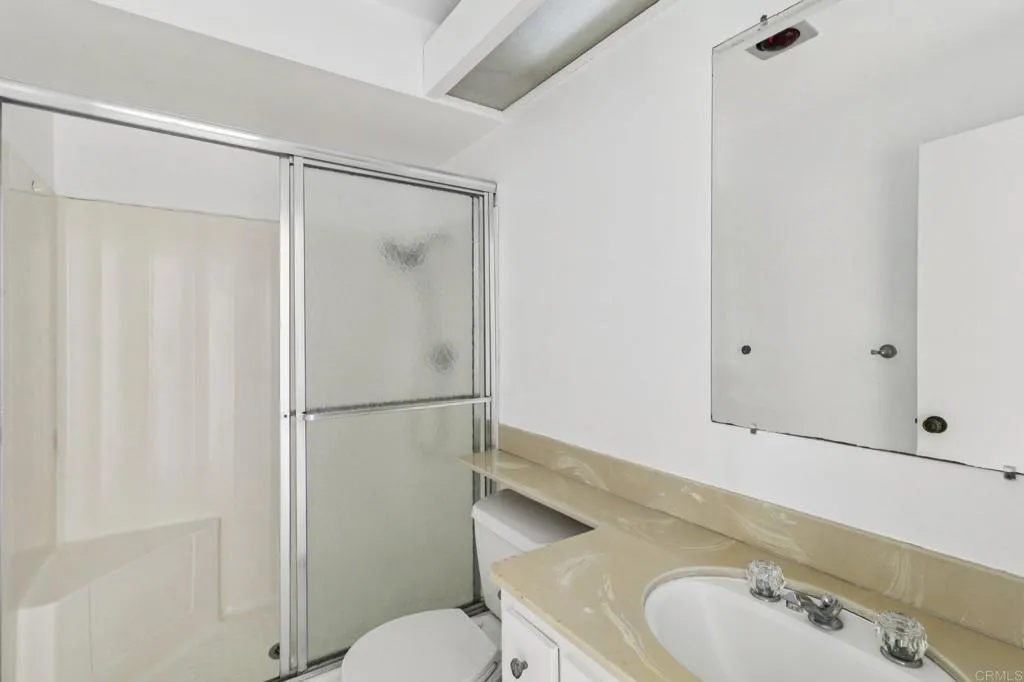https://cdn.realtyfeed.com/cdn/127/306520772/85454370036de6e325011d7cce1ff755.webp