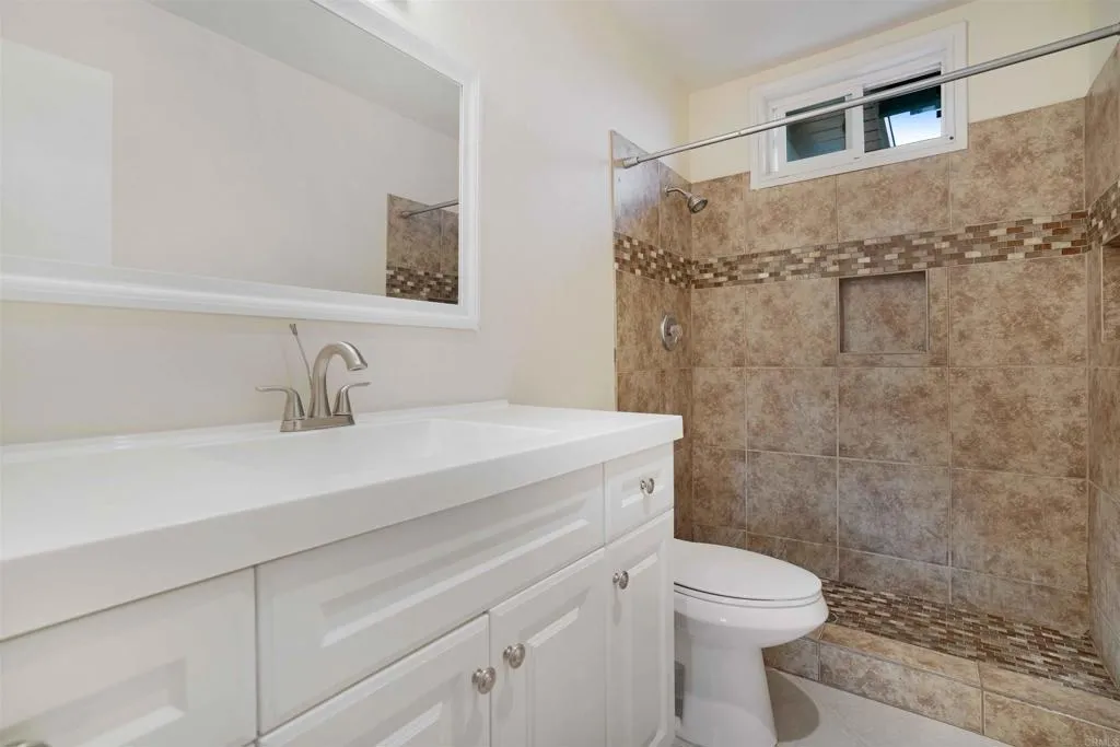 https://cdn.realtyfeed.com/cdn/127/306520780/32bfe2ae21799883f081d3964faff5e3.webp