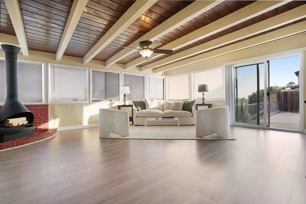 https://cdn.realtyfeed.com/cdn/127/306520780/cb1b25a168560bbada99c93d51181388.webp