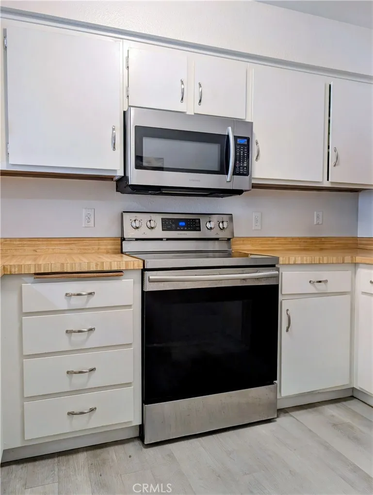 https://cdn.realtyfeed.com/cdn/127/306520812/a343b2cb0b14ce72ec4030f31c7fd3ad.webp