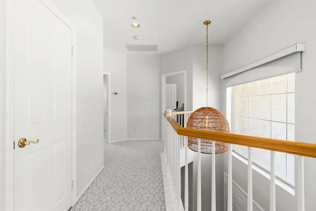 https://cdn.realtyfeed.com/cdn/127/306520849/02033c3f8d5c10efdf0cfb02a85a136f.webp
