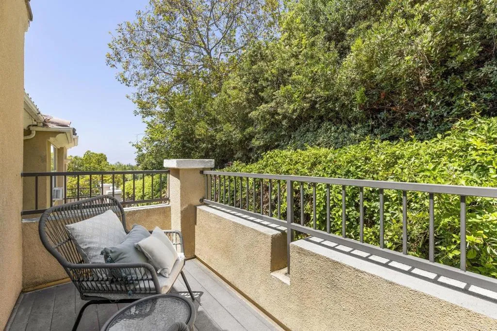 https://cdn.realtyfeed.com/cdn/127/306520969/911ad00802fa7c603354f428d465e5a4.webp