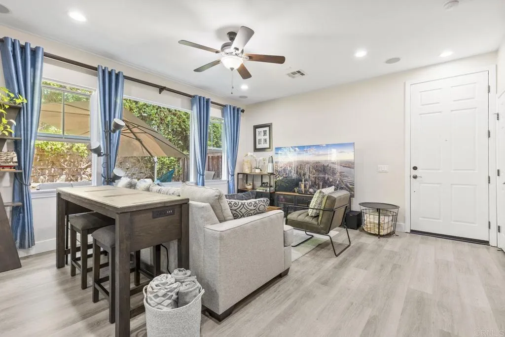 https://cdn.realtyfeed.com/cdn/127/306520969/b3d4604d9f8aaac01063091e41c8d187.webp