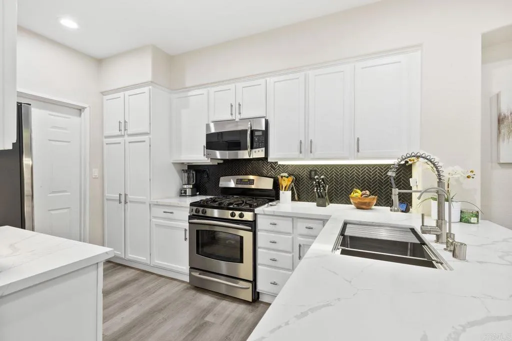 https://cdn.realtyfeed.com/cdn/127/306520969/c298b05f58eb8dbca1a7ef8cfb2302a9.webp