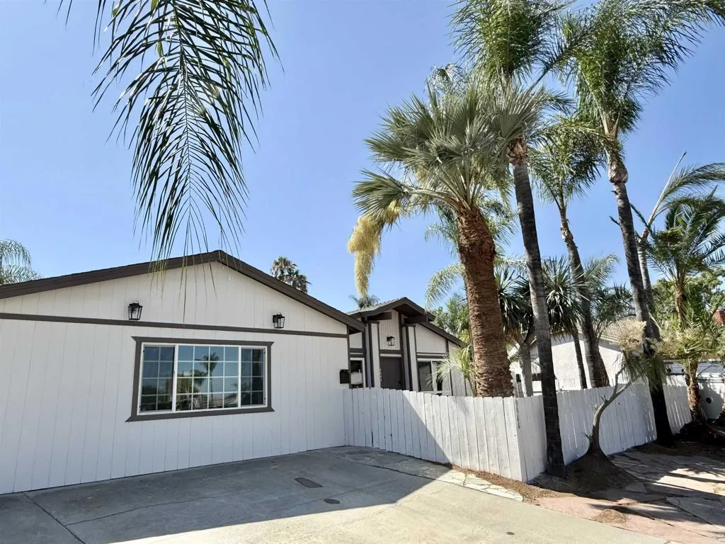 https://cdn.realtyfeed.com/cdn/127/306521001/e710e2ef11a24b4ba149f1828907e43e.webp
