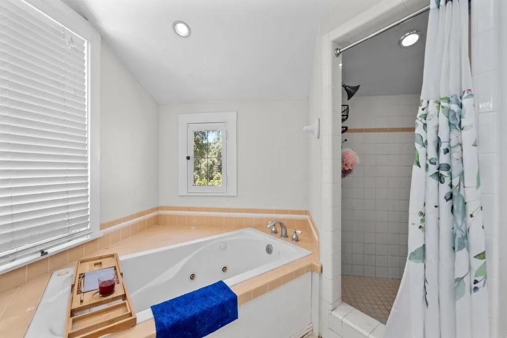 https://cdn.realtyfeed.com/cdn/127/306521008/425308749472a57664bcbbed0f76f141.webp