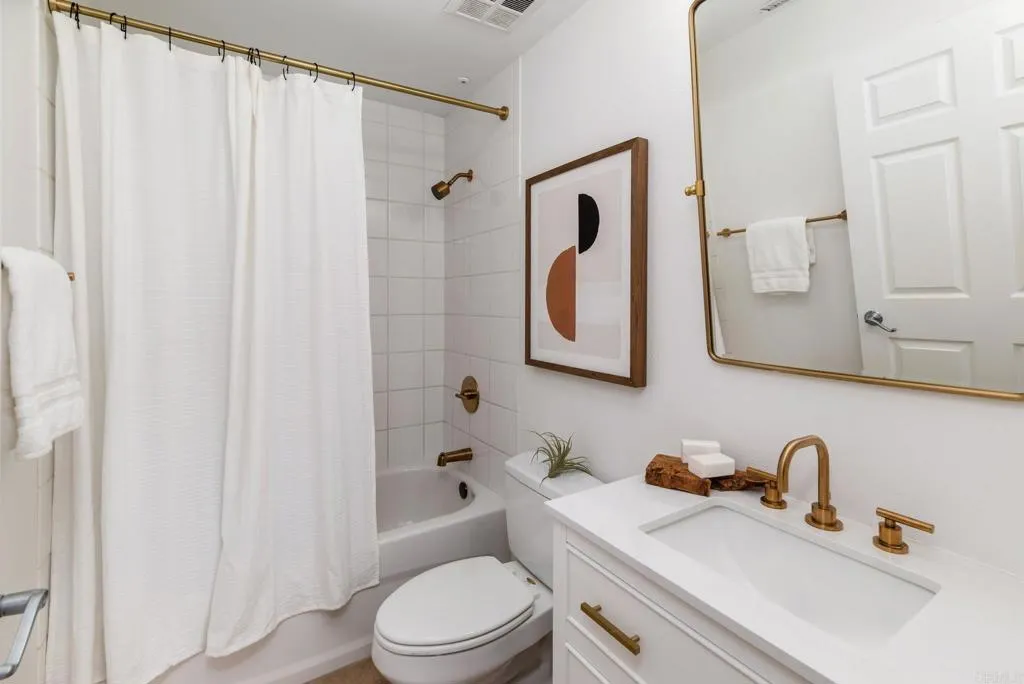 https://cdn.realtyfeed.com/cdn/127/306521013/0f71710a6d849af790cb447e89468252.webp