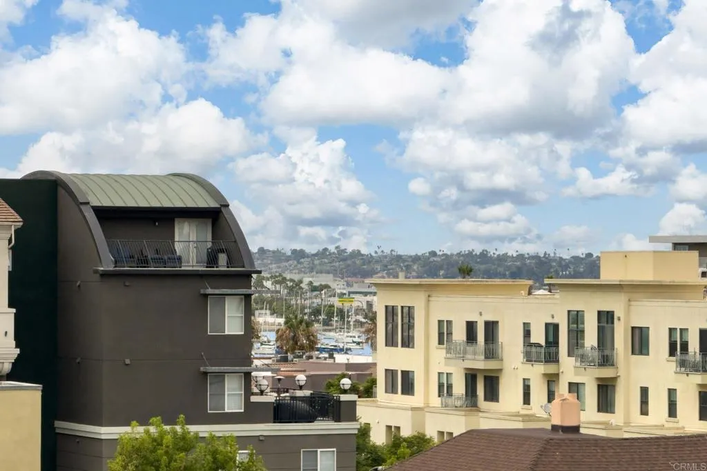 https://cdn.realtyfeed.com/cdn/127/306521013/24448ba560afa86fe47a2d25031d20a3.webp
