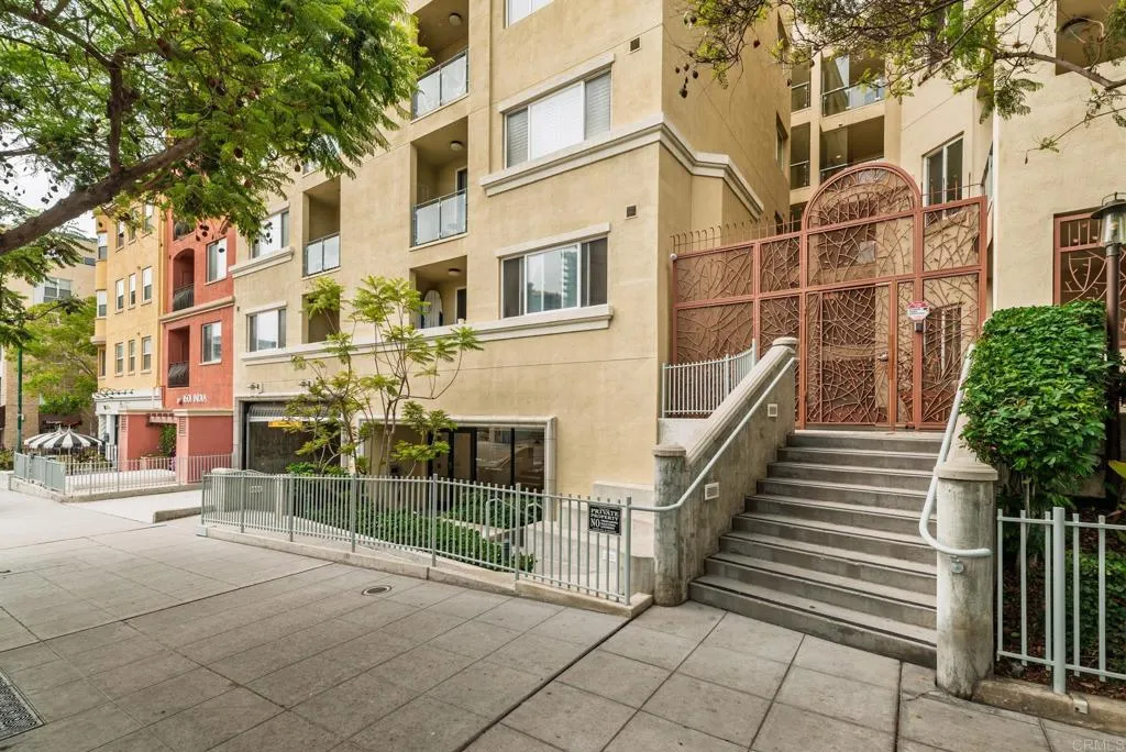 https://cdn.realtyfeed.com/cdn/127/306521013/5fcddfc11169704c7f2435a89b3173e7.webp