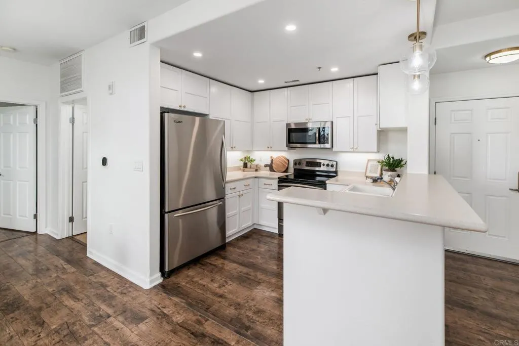 https://cdn.realtyfeed.com/cdn/127/306521013/7e906d6f81c0903789f67bbcc13e7e54.webp
