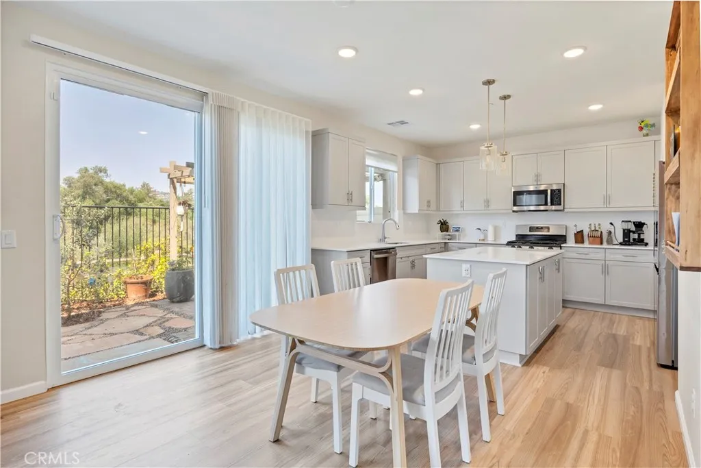 https://cdn.realtyfeed.com/cdn/127/306521024/1e64786f528aa496626fee12bea7f7ef.webp