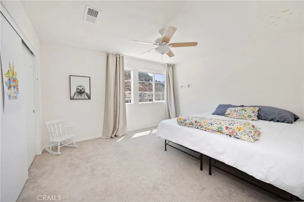 https://cdn.realtyfeed.com/cdn/127/306521024/645bfca39171cb97436898859a0d4bce.webp