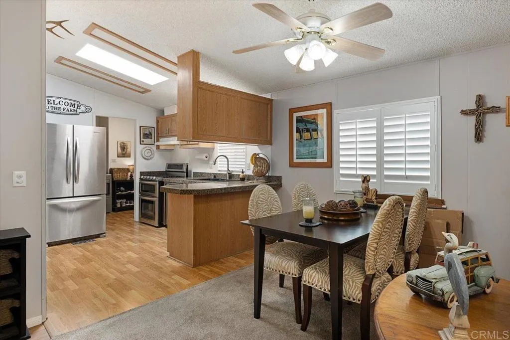 https://cdn.realtyfeed.com/cdn/127/306521128/70f21b76fdb31b8f22864b22fa5c196f.webp