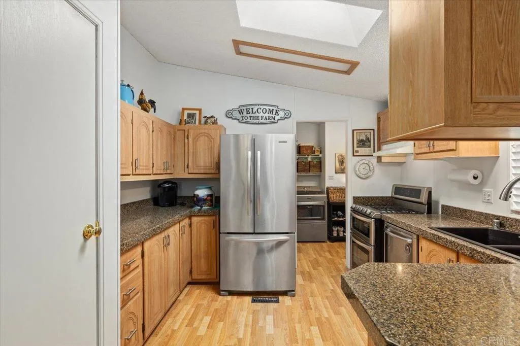 https://cdn.realtyfeed.com/cdn/127/306521128/9b011a13bd78d8cbc7e62d878a8e3a1d.webp