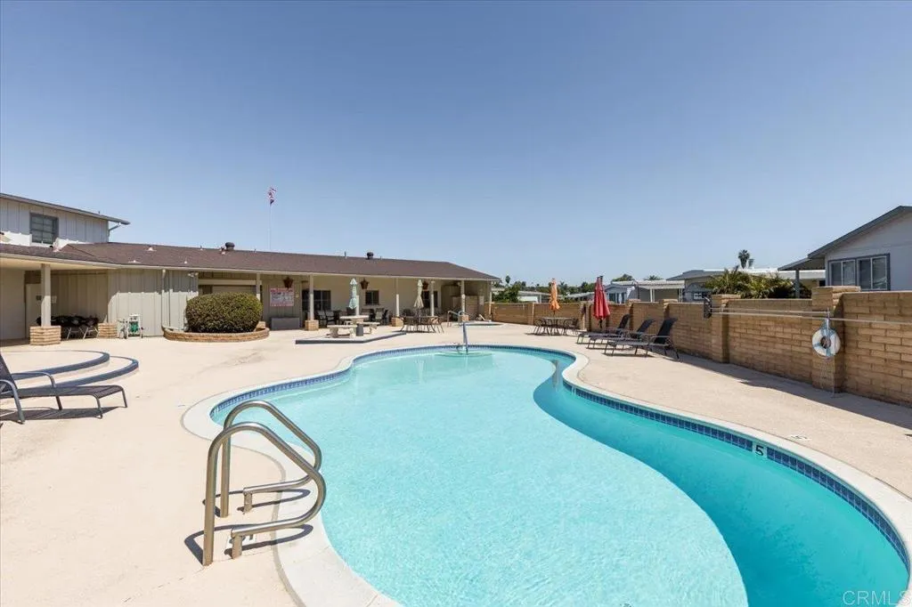 https://cdn.realtyfeed.com/cdn/127/306521128/c9d30ec830665a2c01ddb841f31a4005.webp