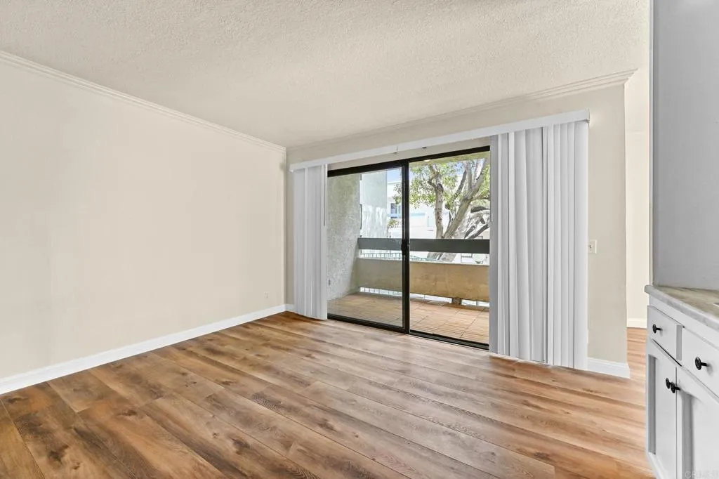 https://cdn.realtyfeed.com/cdn/127/306521141/26c87adae37525846d040e3f38405637.webp