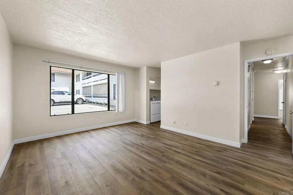 https://cdn.realtyfeed.com/cdn/127/306521141/4f7d0ac3d5c34bc93cd47f168104a7ca.webp