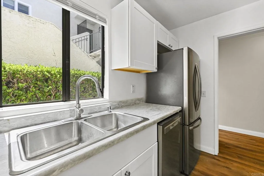 https://cdn.realtyfeed.com/cdn/127/306521141/54580bbc55955e5e924081f96fb37dee.webp