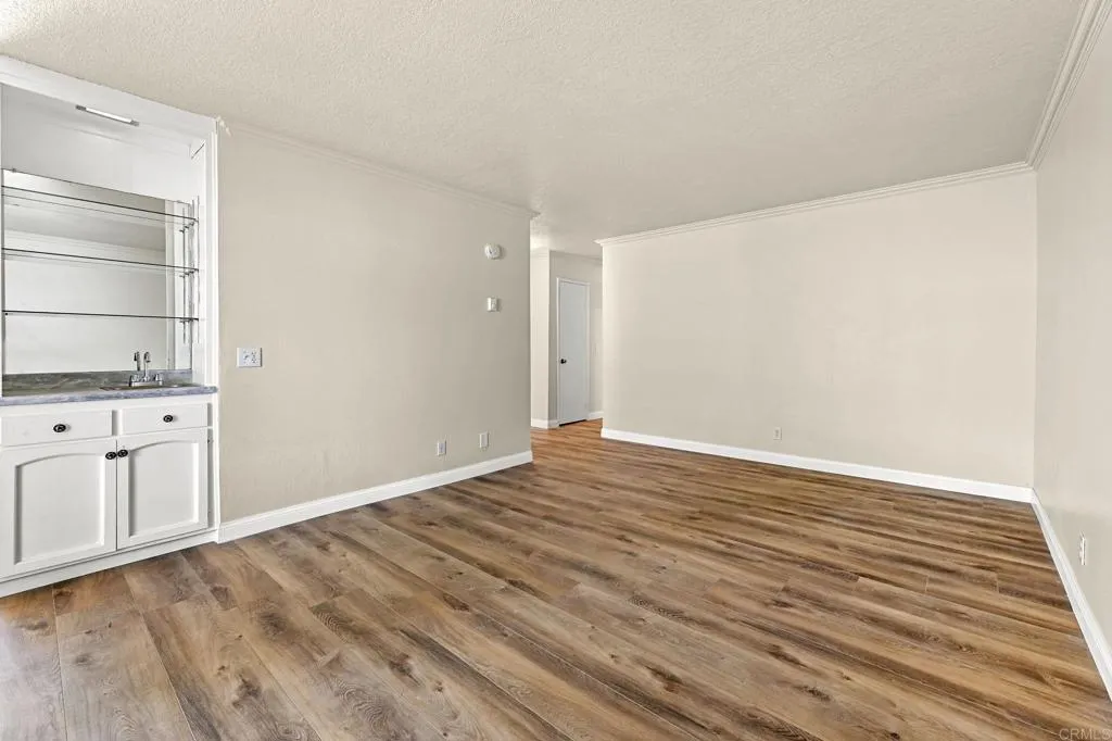 https://cdn.realtyfeed.com/cdn/127/306521141/bdcc77fb233a105deb16df3a5d2a3e2f.webp
