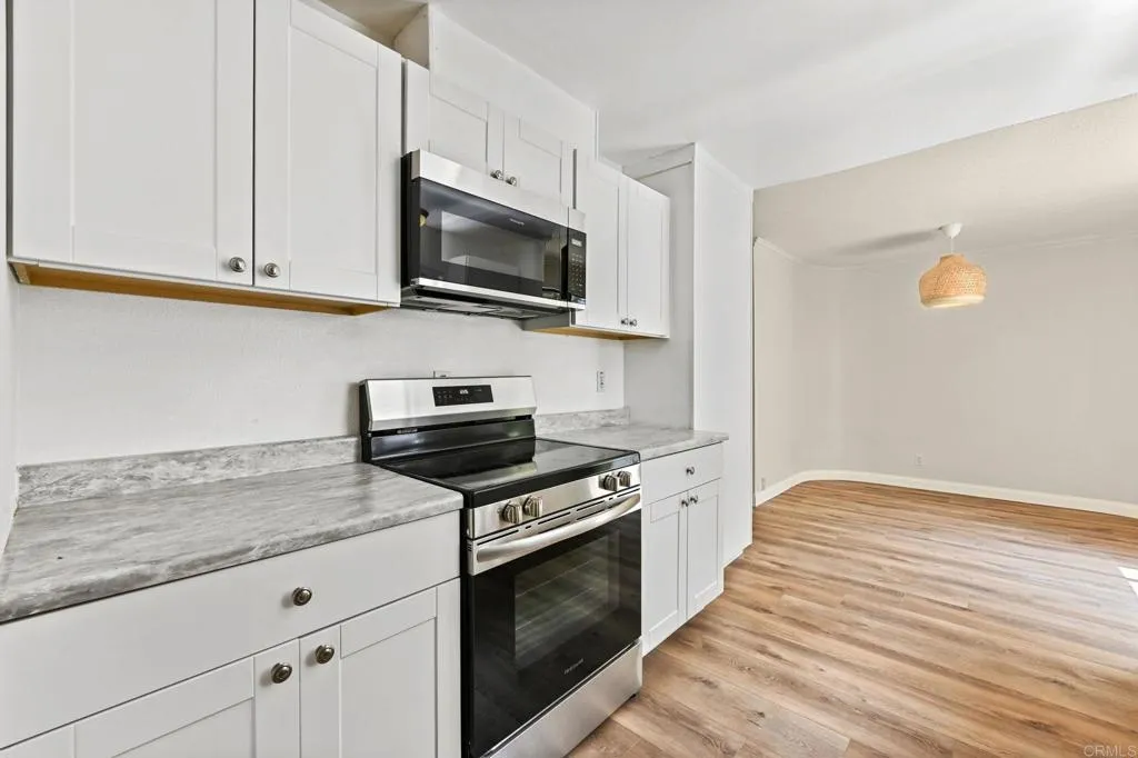 https://cdn.realtyfeed.com/cdn/127/306521141/c7b9fac561d414b695b676b445e94e69.webp