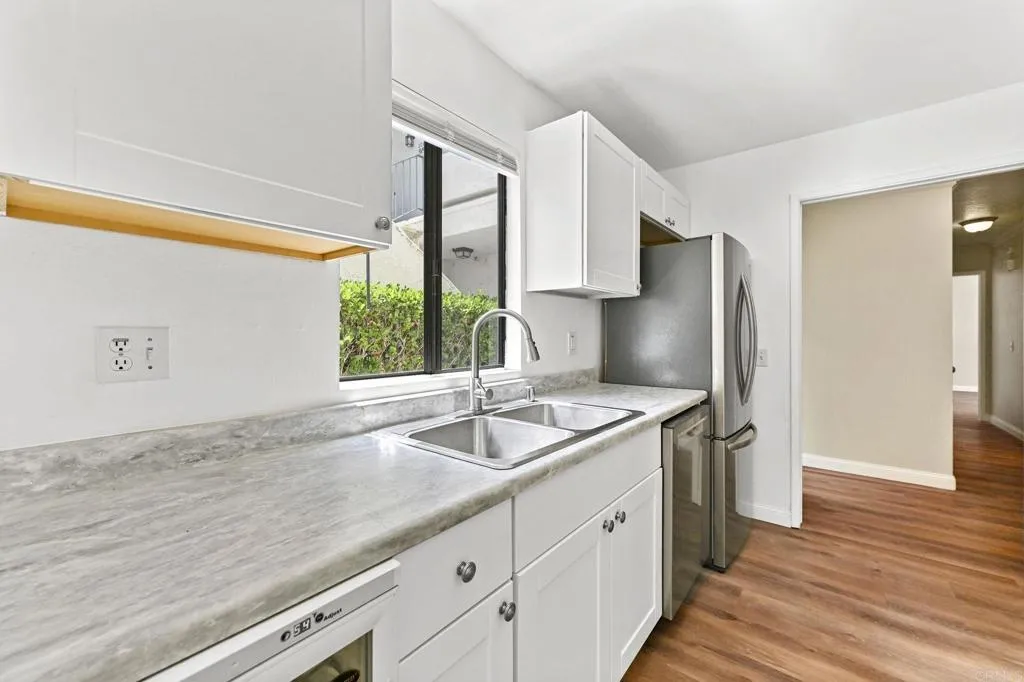 https://cdn.realtyfeed.com/cdn/127/306521141/c92a66b171d15e998705a6384c7403f8.webp