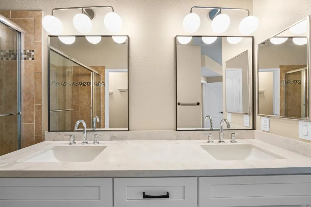 https://cdn.realtyfeed.com/cdn/127/306521193/0bbf45603c2313afc566cbfc4b9defa9.webp