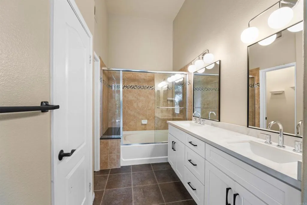 https://cdn.realtyfeed.com/cdn/127/306521193/2767d7af64e8433eabb91520702290f3.webp