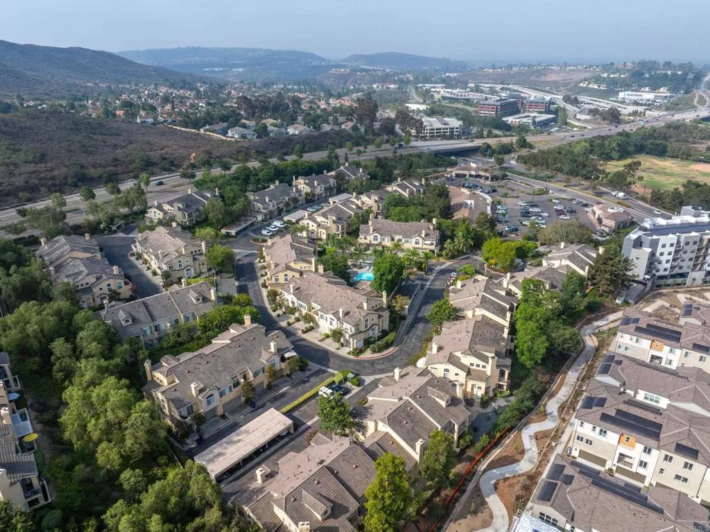 https://cdn.realtyfeed.com/cdn/127/306521193/3f00db8ef7a295350e525dcb20f18f4f.webp