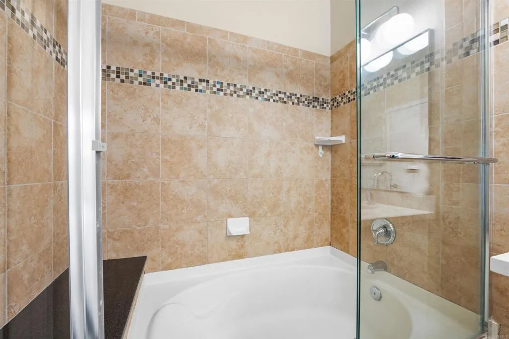 https://cdn.realtyfeed.com/cdn/127/306521193/8358d03d444d5fb3aaff655a1ad62f02.webp