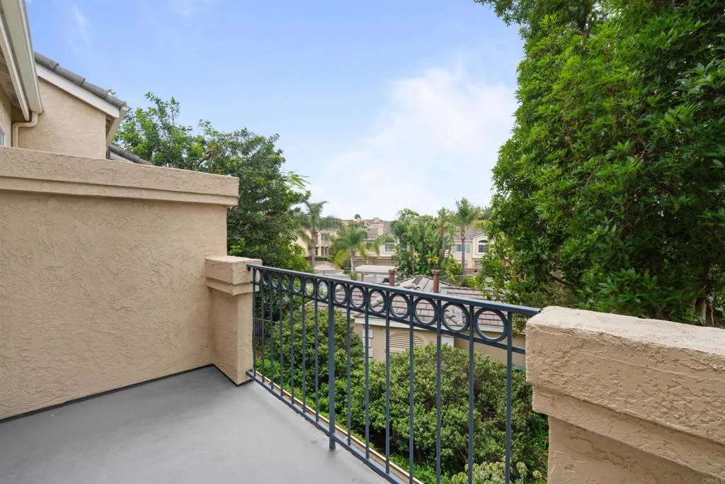 https://cdn.realtyfeed.com/cdn/127/306521193/8ffb26ae4b53f098c47c2c3eb7b3483c.webp