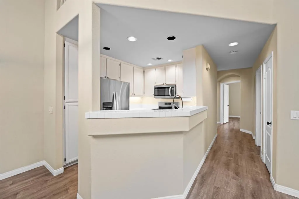 https://cdn.realtyfeed.com/cdn/127/306521193/c8186aa8402afb9986ec48b6b1e23c93.webp