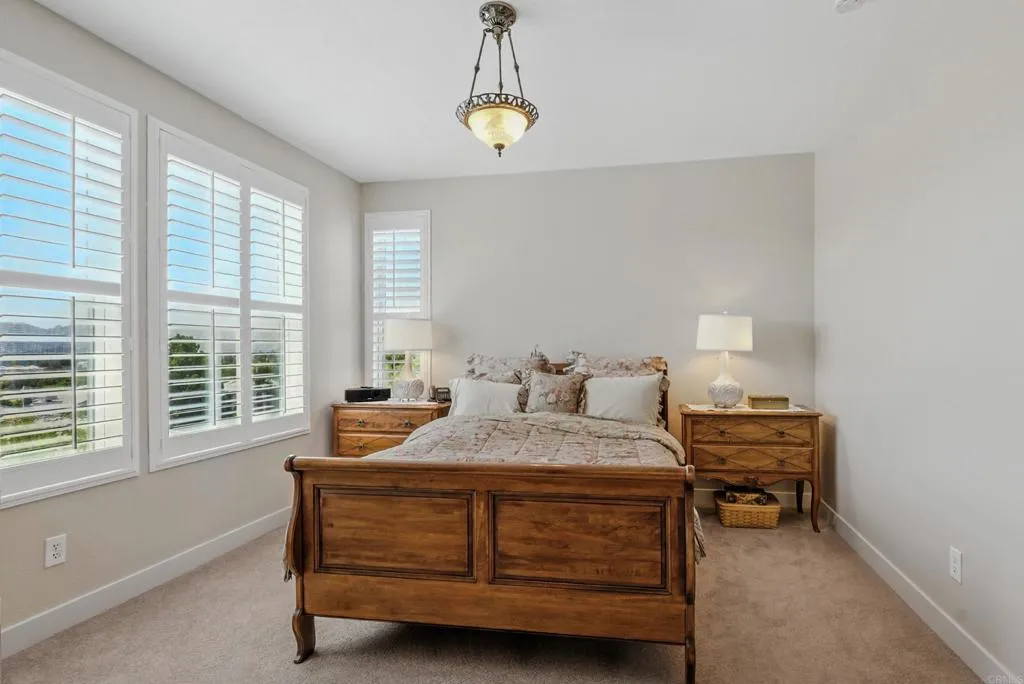 https://cdn.realtyfeed.com/cdn/127/306521196/89561022076740b6b1ed46c08c83abe5.webp