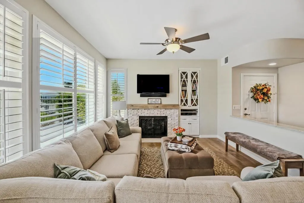 https://cdn.realtyfeed.com/cdn/127/306521196/a2632c50515f67432cf73d5f1065a8c9.webp