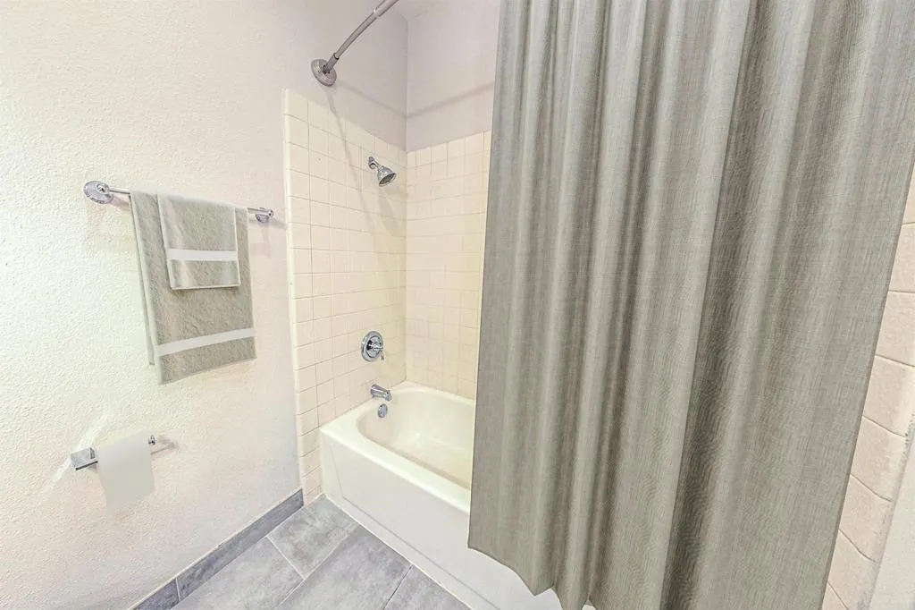 https://cdn.realtyfeed.com/cdn/127/306521198/10b267e38ab1d1e5a89b504b178eca09.webp