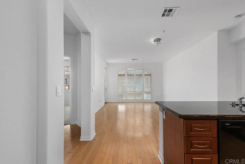 Photo #4: NDP2508118 Listing 