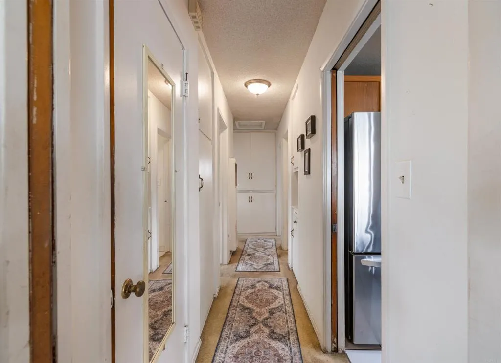 https://cdn.realtyfeed.com/cdn/127/306521206/3fa18ea39c862edaca9ff27eaed9ea18.webp