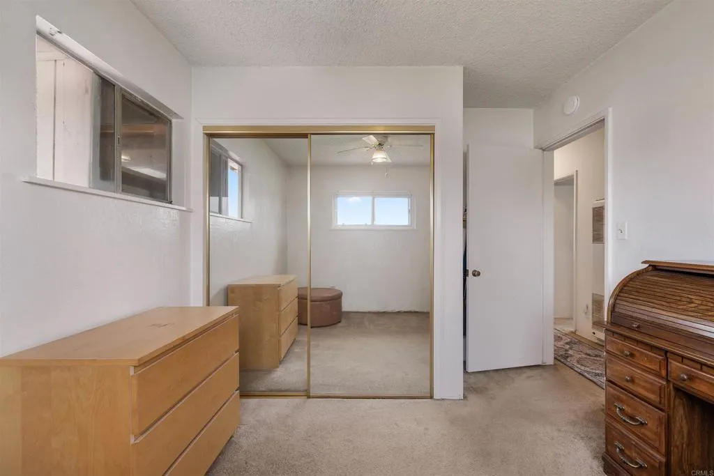 https://cdn.realtyfeed.com/cdn/127/306521206/859ed971eb8b36b18f86399b7b8eb86a.webp