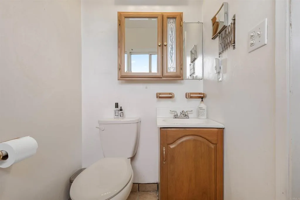 https://cdn.realtyfeed.com/cdn/127/306521206/b04c58a8d4b0bfe192755402ffea3cf0.webp