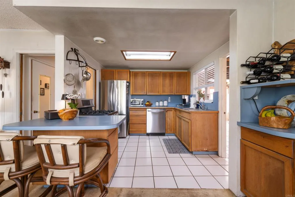 https://cdn.realtyfeed.com/cdn/127/306521206/e3cc100a80652ccd3477d1c5168c33f9.webp