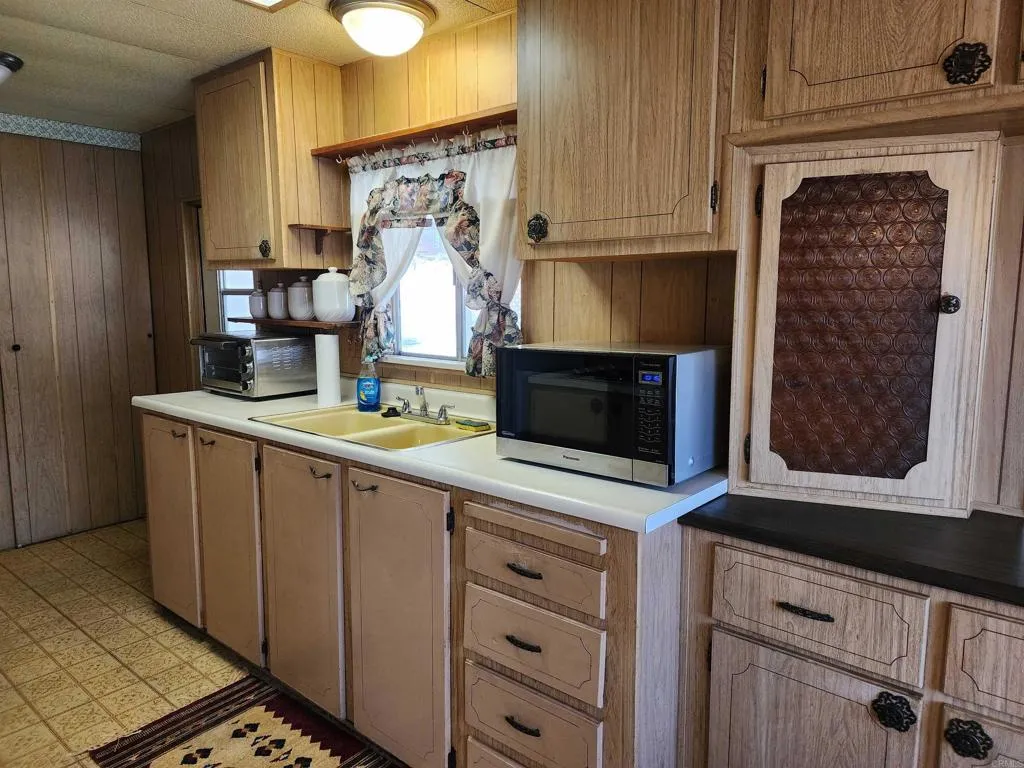https://cdn.realtyfeed.com/cdn/127/306521353/60d006723cb14ca446a0787d8e68a9e3.webp