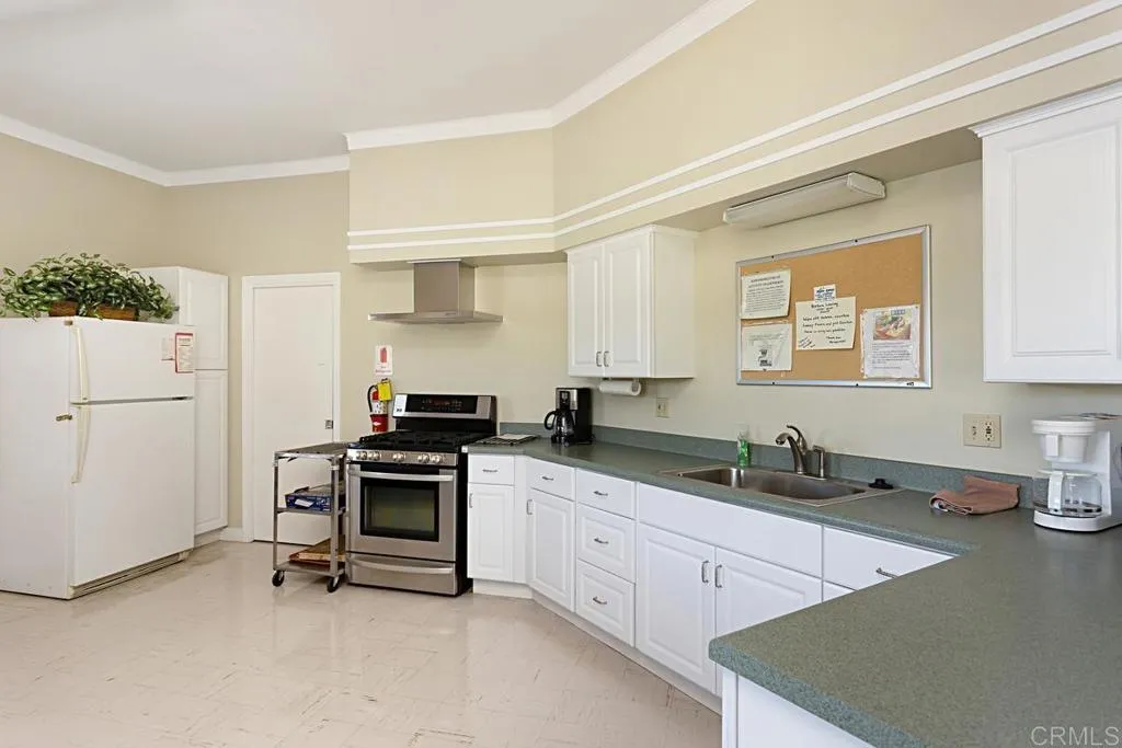 https://cdn.realtyfeed.com/cdn/127/306521353/662b7bba2e1b001254bce8fb7c4f9389.webp