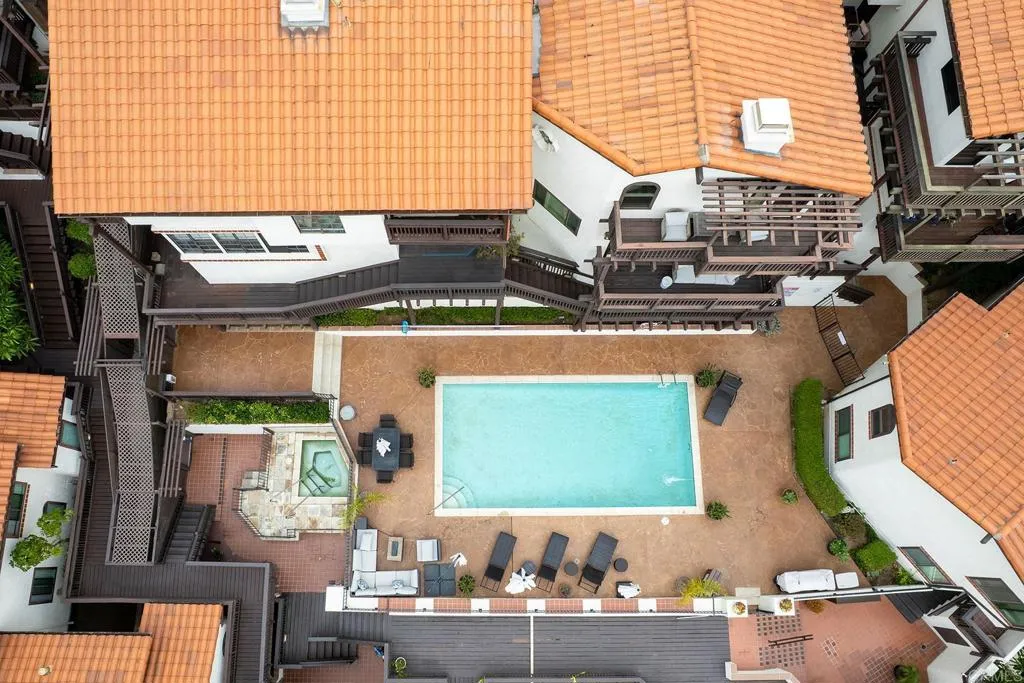 https://cdn.realtyfeed.com/cdn/127/306521377/ec33dd22180989666a520a1cd48ff7d9.webp