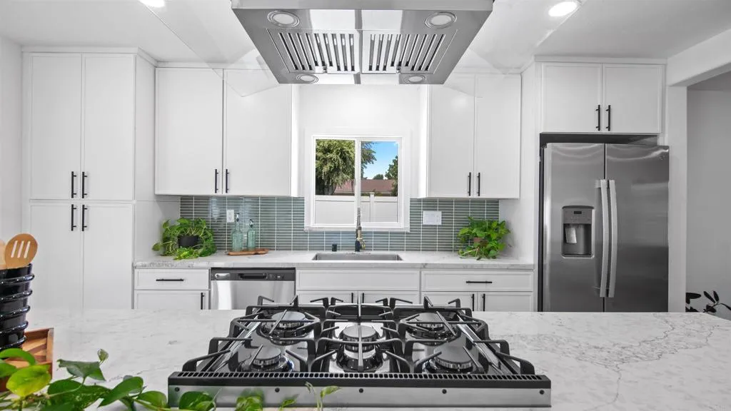 https://cdn.realtyfeed.com/cdn/127/306521384/0c8e31438236f00daa4ada5cc959ce1d.webp